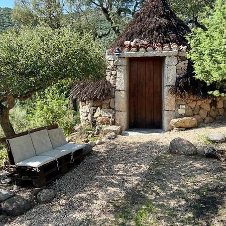 - Coghinas Super Riservato Con Piscina Oschiri